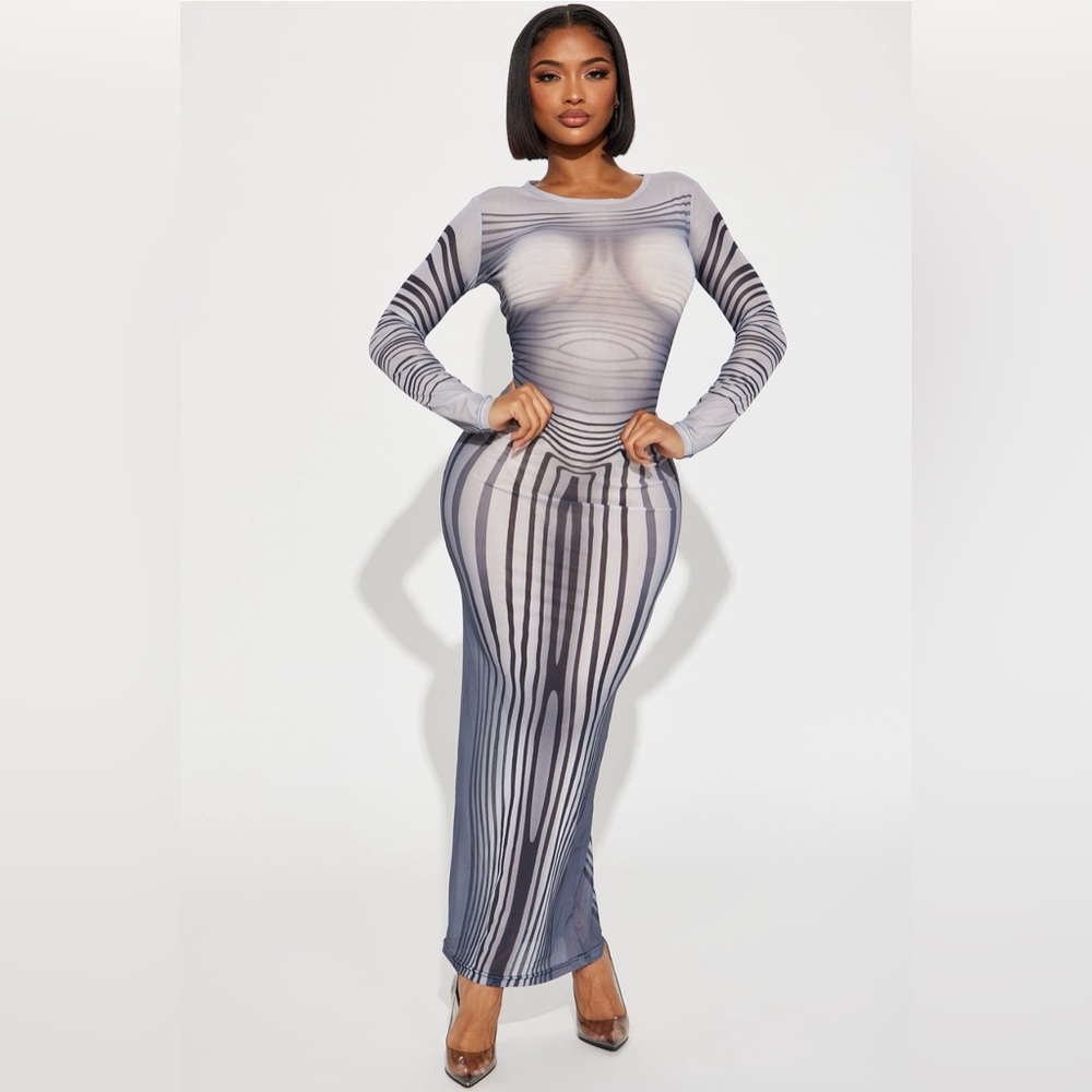 Fashion Nova - Masterpiece Mesh Maxi Dress in Grey/combo (M)